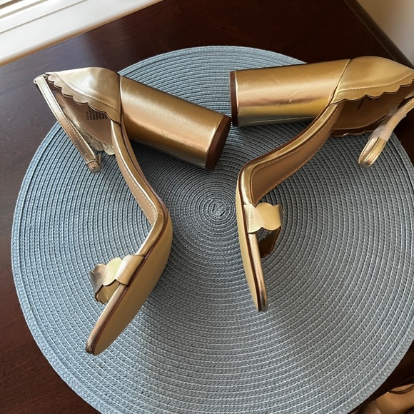 New! Never worn JustFab Gold Aleecia Chunky Heeled Sandals - Picture 13 of 13